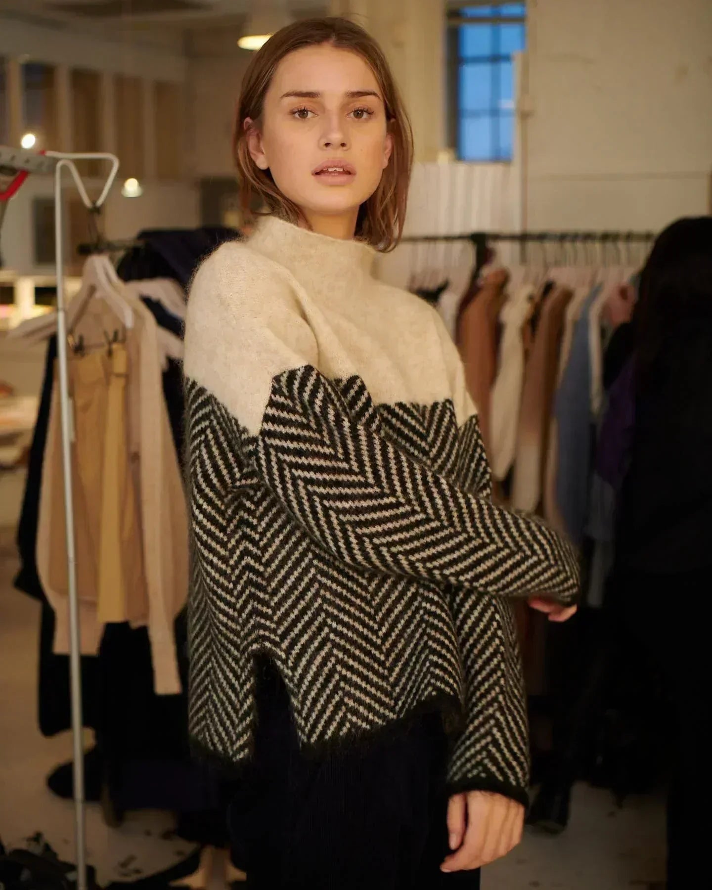 Color Block Turtleneck Sweater for Women