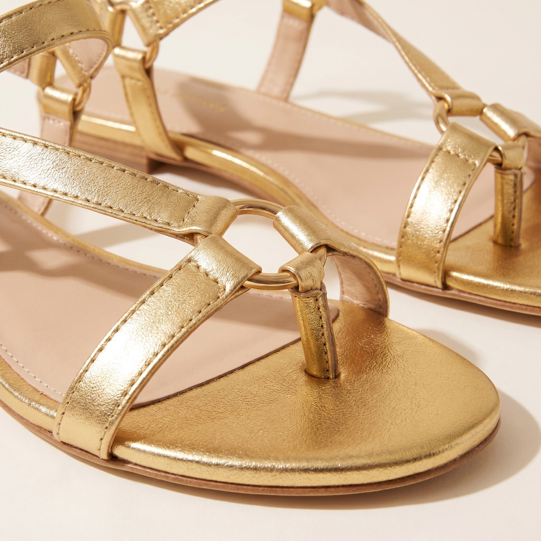 Niamh | Women's Toe-Post Leather Sandals - view 3