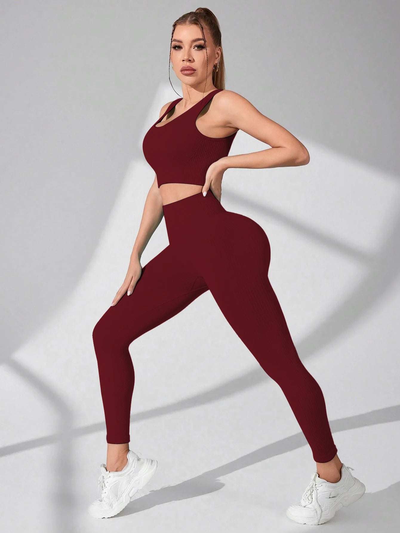 Women’s Seamless Gym Set – High Waisted Leggings & Cross Back Sports Bra