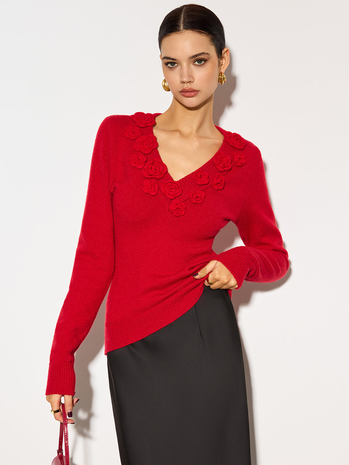 Knitted V-Neck Top – Women’s Top with 3D Floral Detail and Long Sleeves