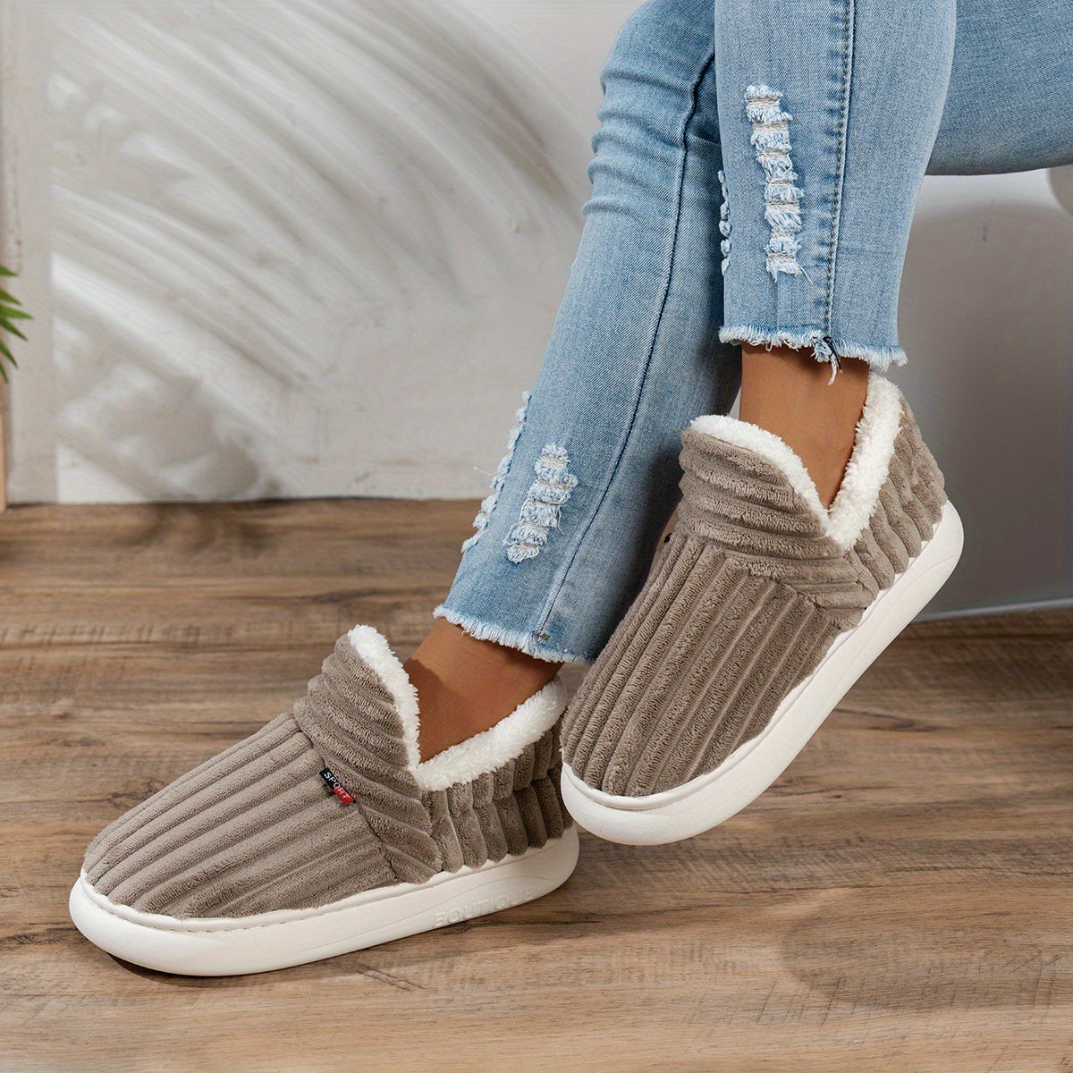 Plush Indoor Slippers – Soft Cozy House Slippers with Non-Slip Sole and Slip-On Fit