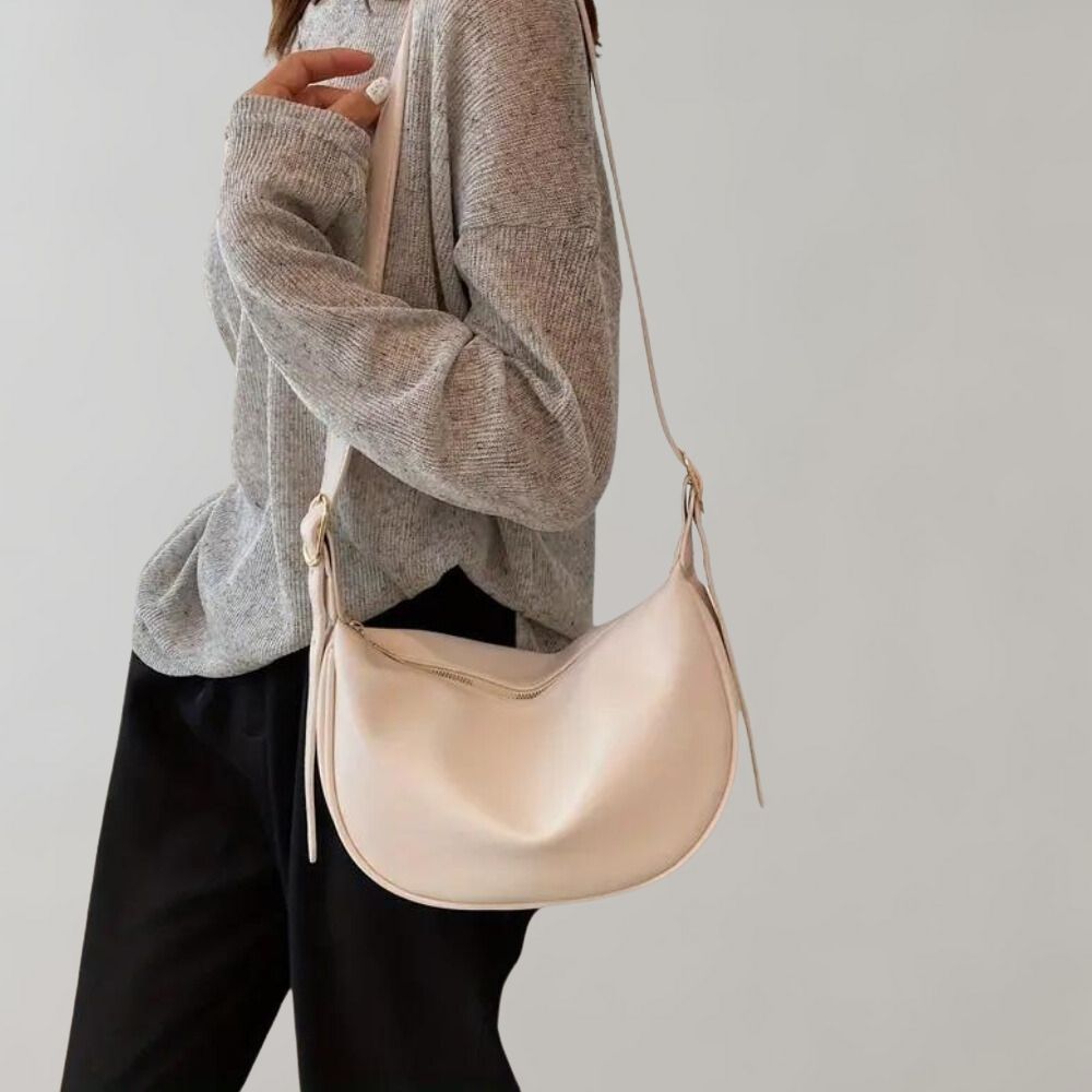 Chic Minimalist Vegan Leather Crossbody Bag – Effortless Style