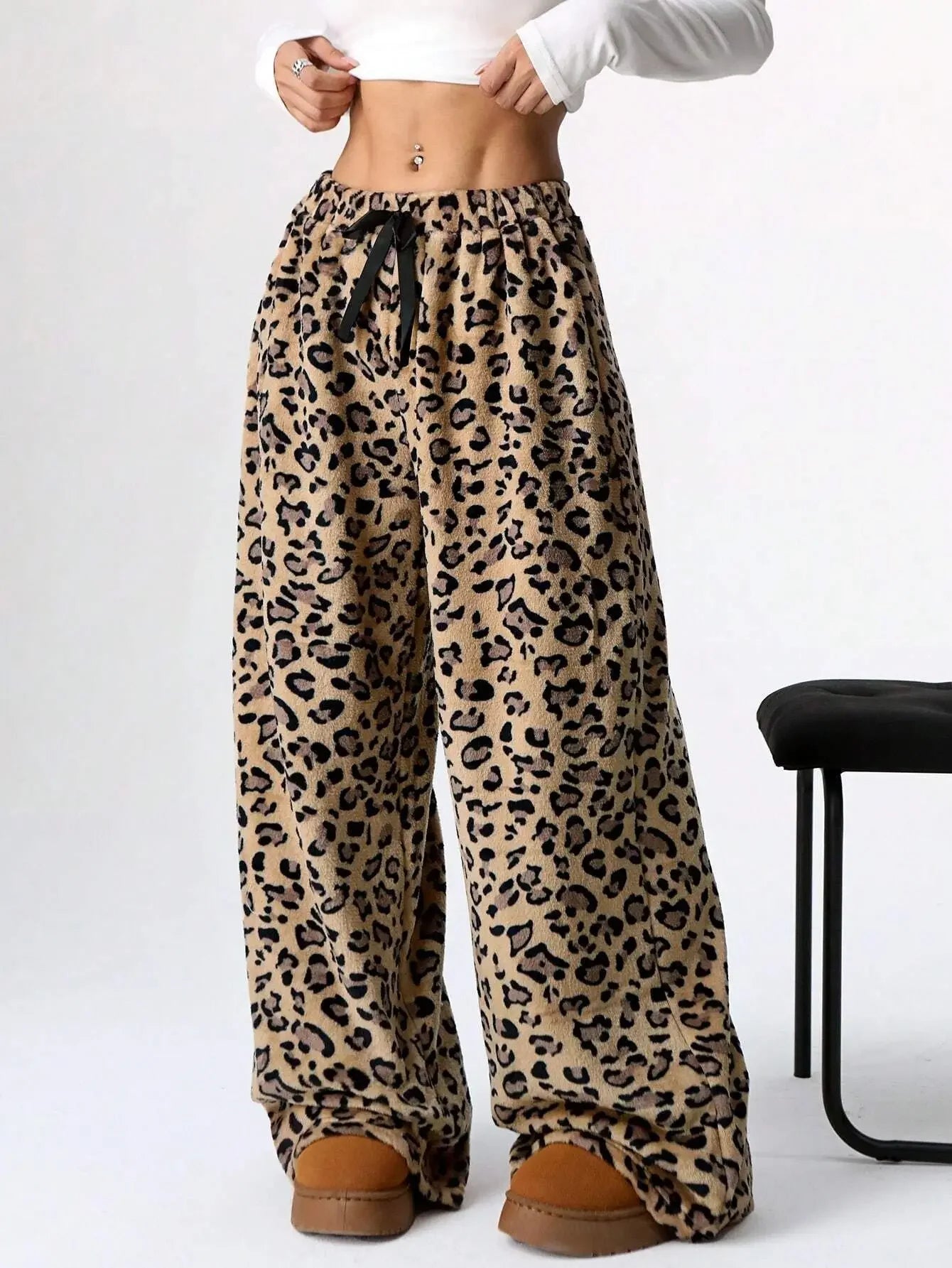 Women’s Leopard Print Wide Leg Trousers – Relaxed Fit Elastic Waist Pants