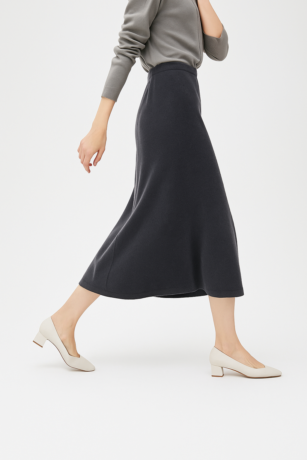 Merino Wool High-Waist Skirt for Women – Flowing Knit Fit for Comfortable Smart & Casual Wear