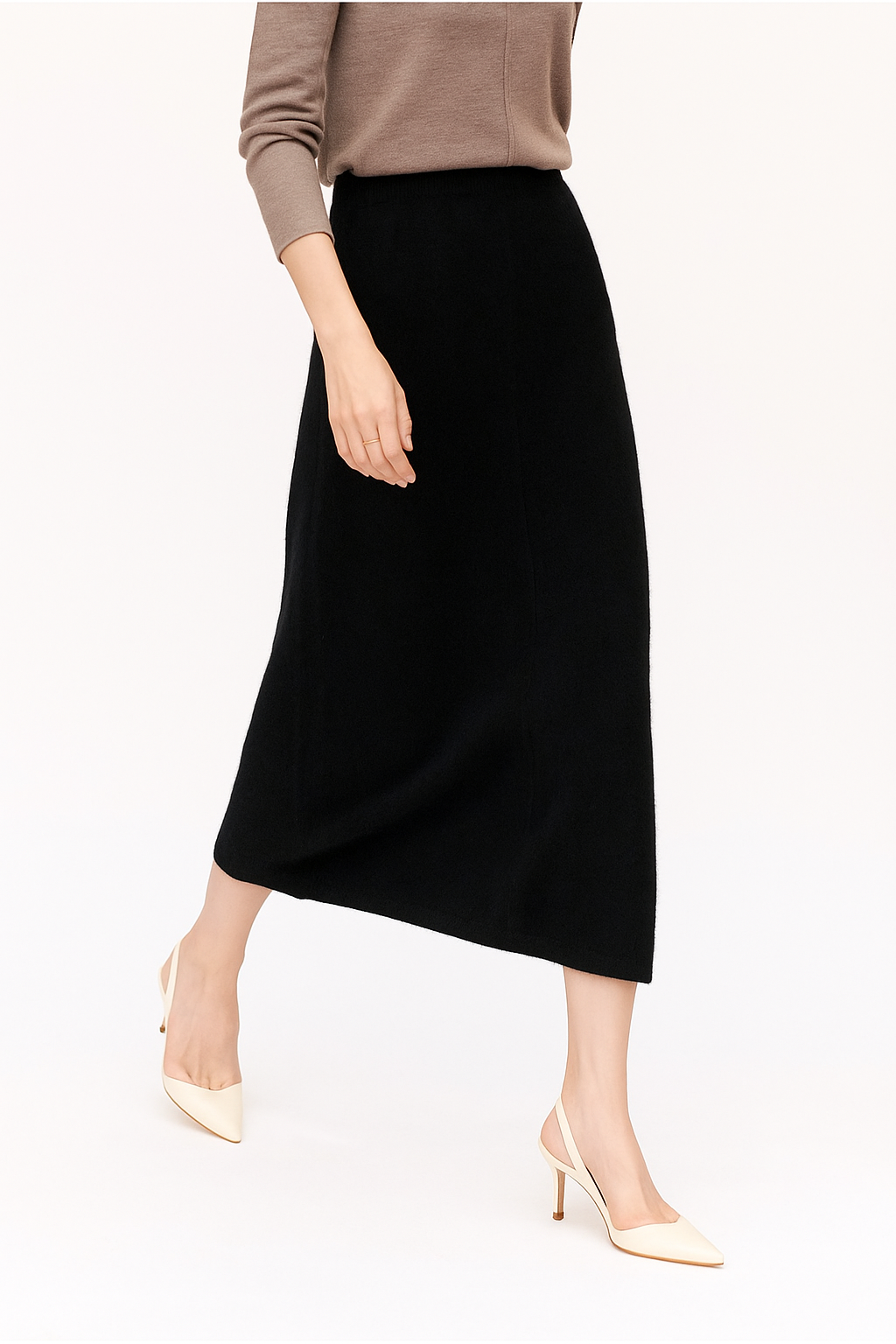 Merino Wool High-Waist Skirt for Women – Flowing Knit Fit for Comfortable Smart & Casual Wear