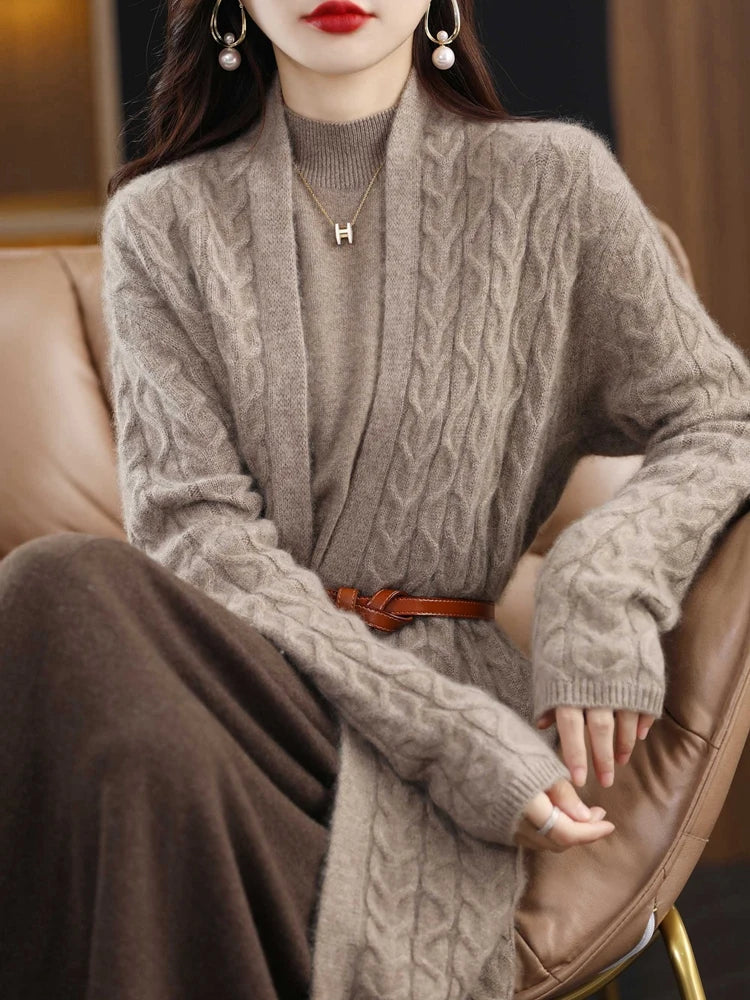 Women’s Long Cable Knit Cardigan – Cozy Merino Blend Layer for Winter Elegance