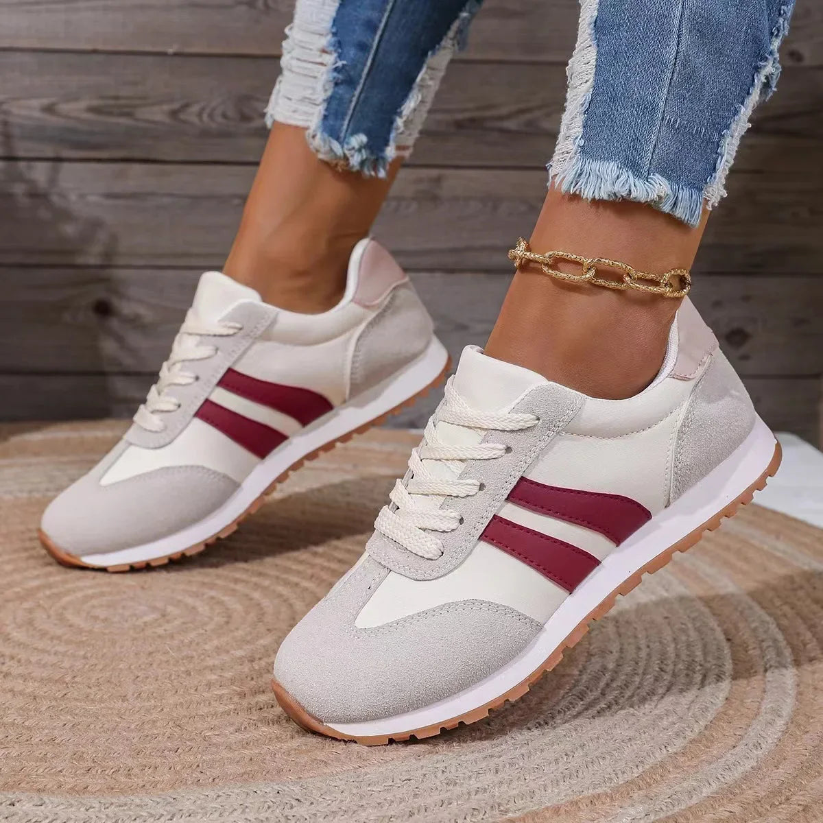Women’s Low-Top Breathable Trainers – Lightweight Everyday Comfort