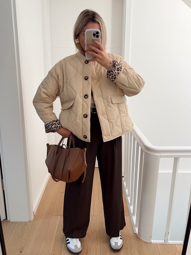 Women’s Jacket with Leopard Lining – Modern Fit Coat for Everyday and Smart Wear