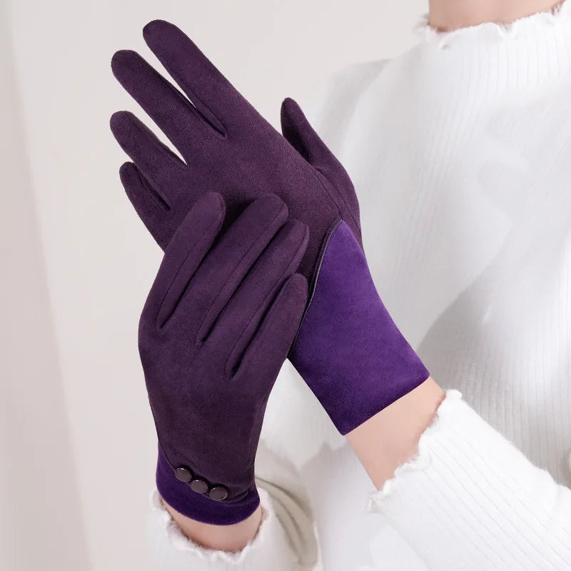 Mira Suede Gloves – Elegant Women’s Suede Gloves with Vintage Button Detail