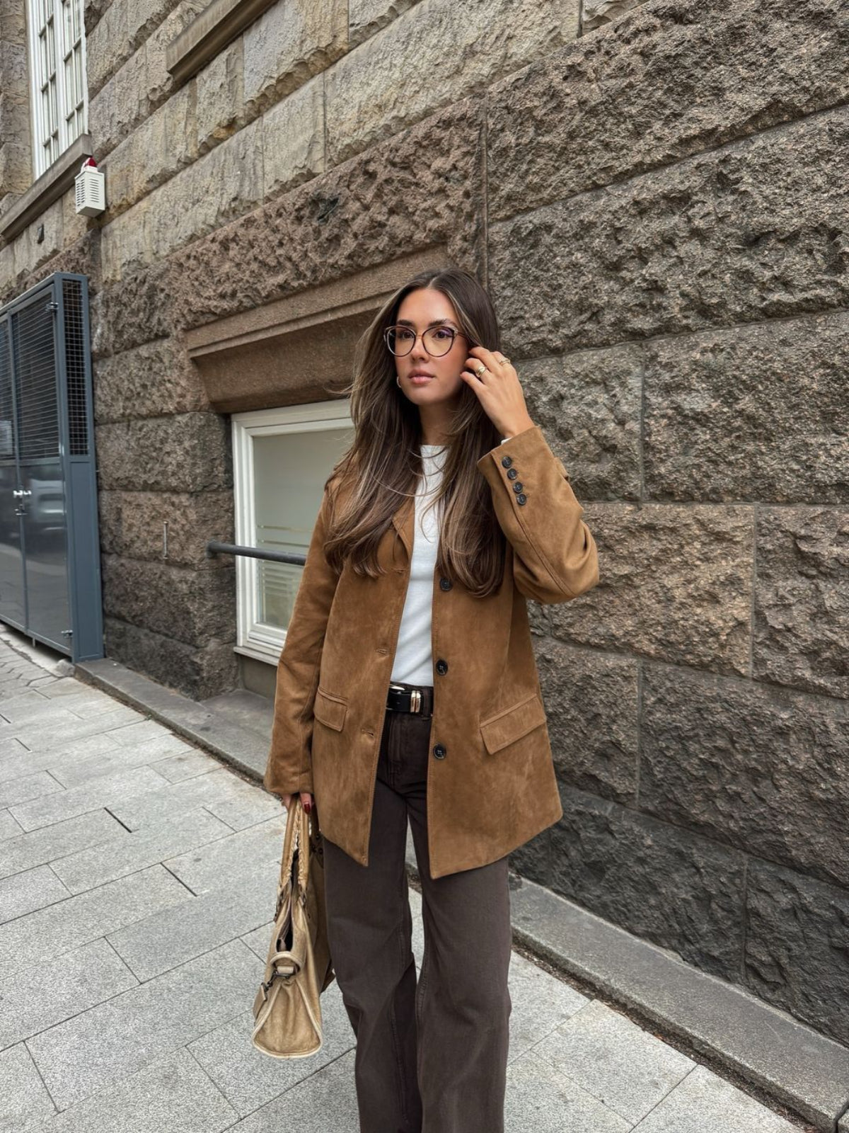 Women’s Notch Lapel Blazer – Structured Straight-Fit for Effortless Layering