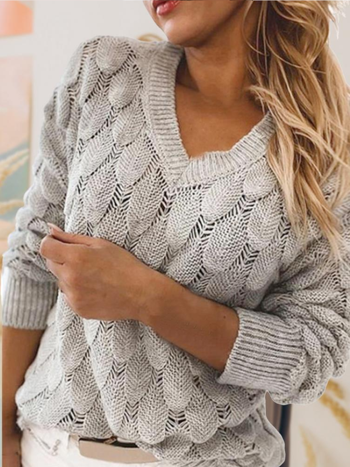 V-Neck Sweater for Women – Relaxed Fit Lightweight Jumper for Everyday Wear
