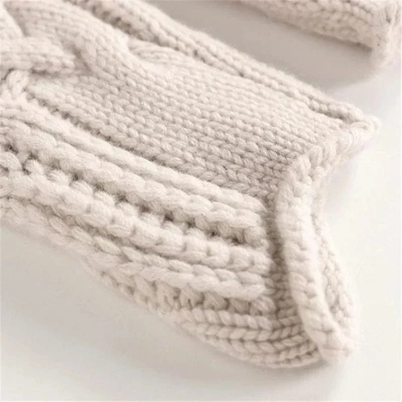 BETTINA - turtleneck sweater with cable knit pattern