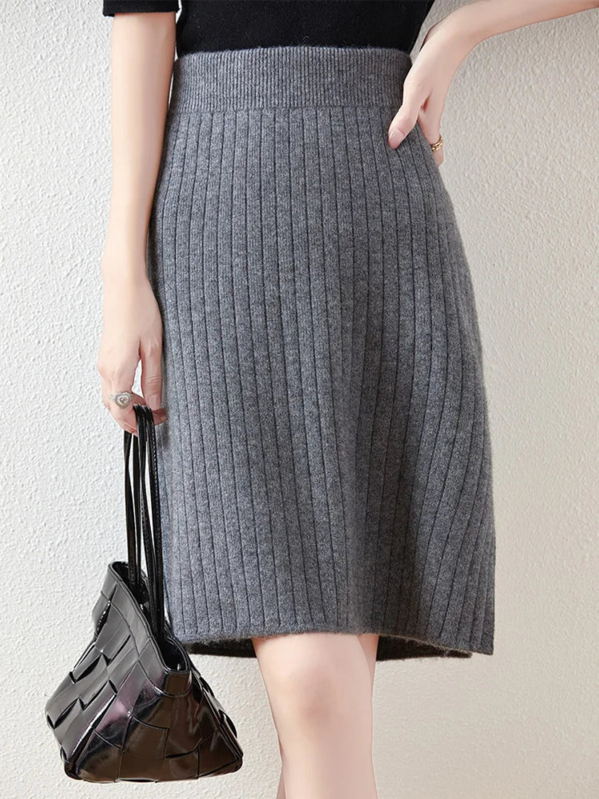 Women’s Merino Wool Ribbed Midi Skirt – Soft Knit Winter Skirt