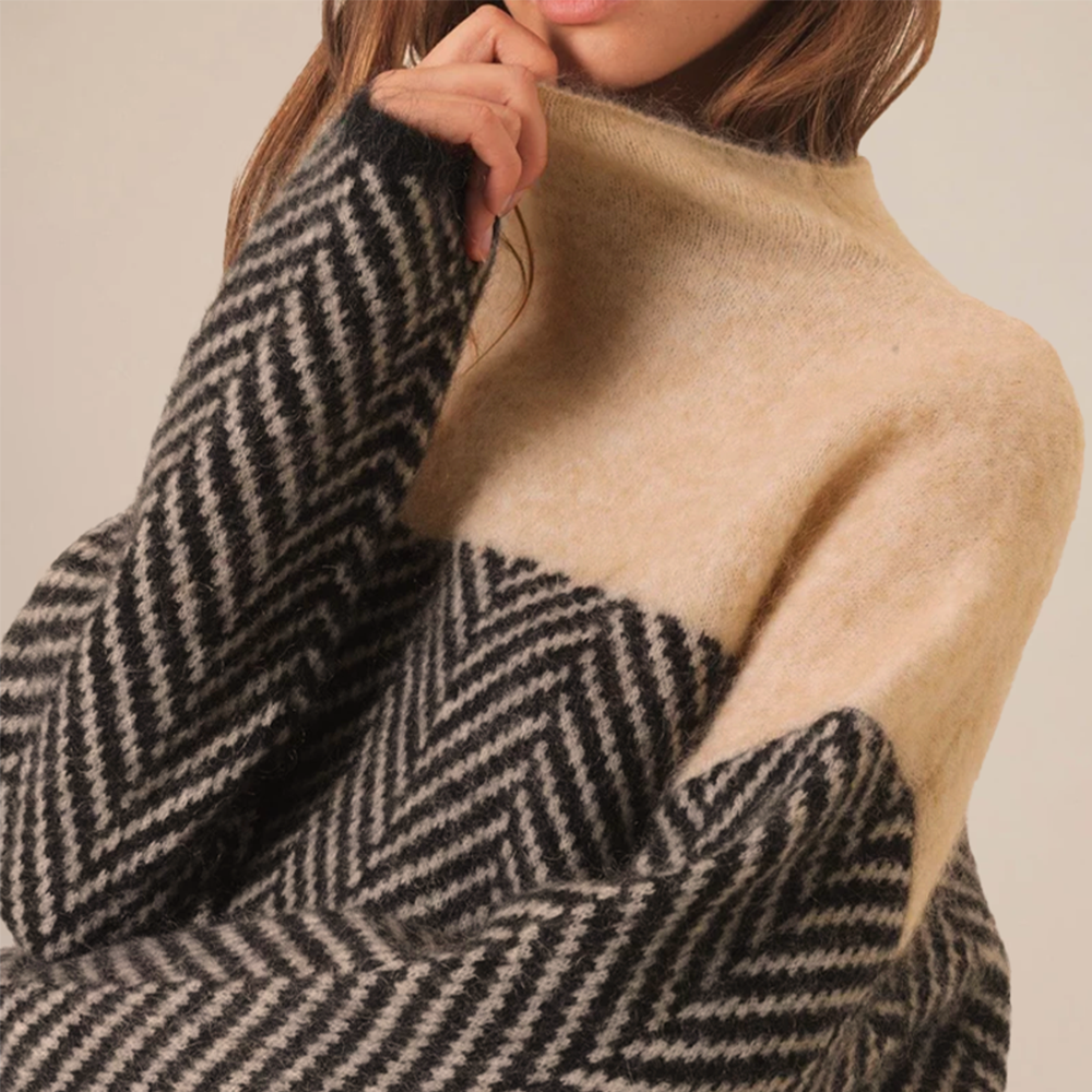 Color Block Turtleneck Sweater for Women