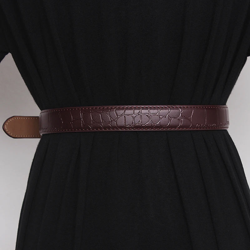 Leather Waist Belt for Women – Croc-Effect Finish with Gold-Tone Buckle for Dresses and Blazers