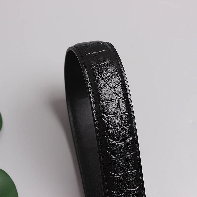 Leather Waist Belt for Women – Croc-Effect Finish with Gold-Tone Buckle for Dresses and Blazers