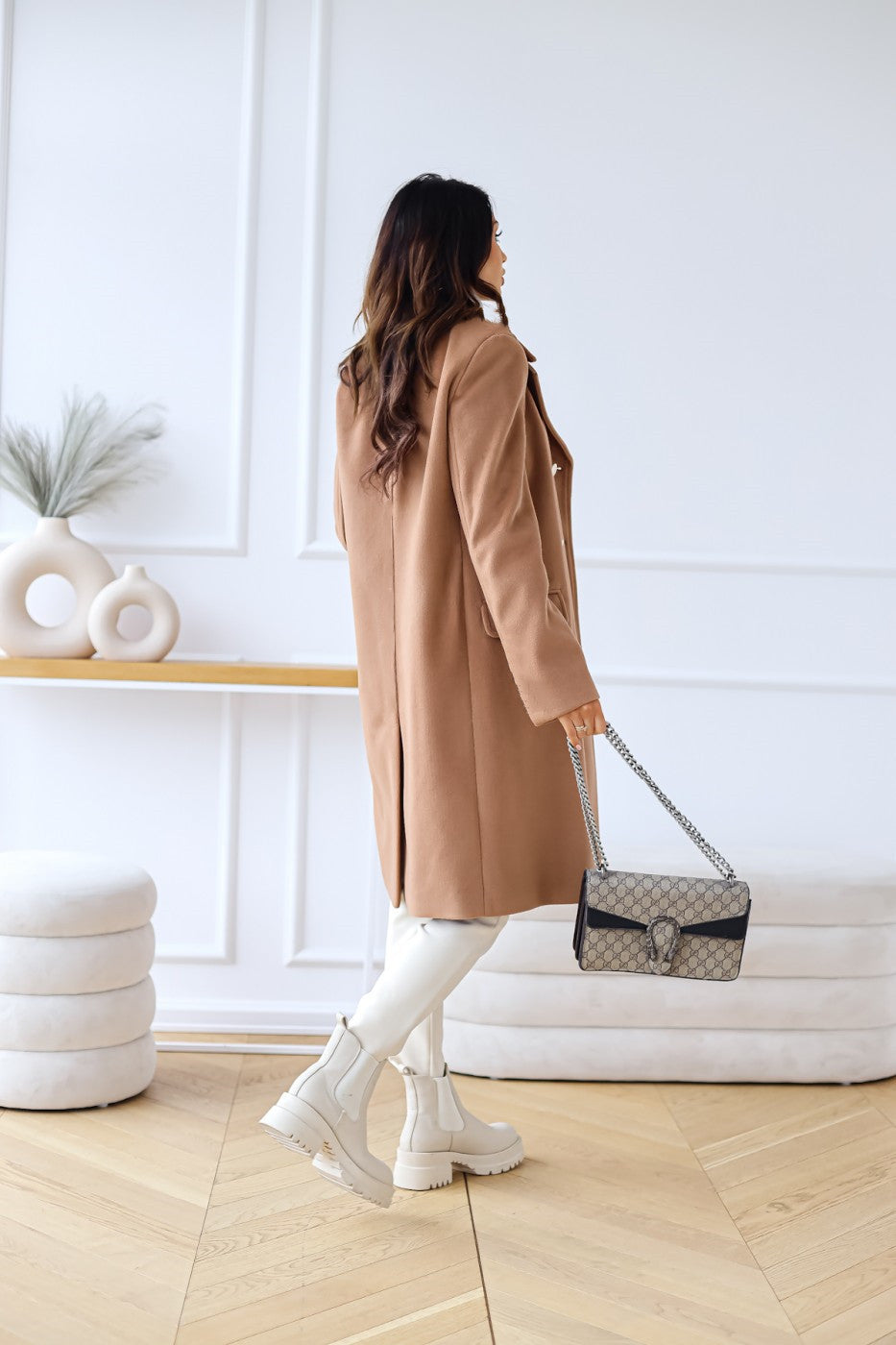 Women’s Double-Breasted Long Coat – Elegant Structured Outerwear with Gold Buttons
