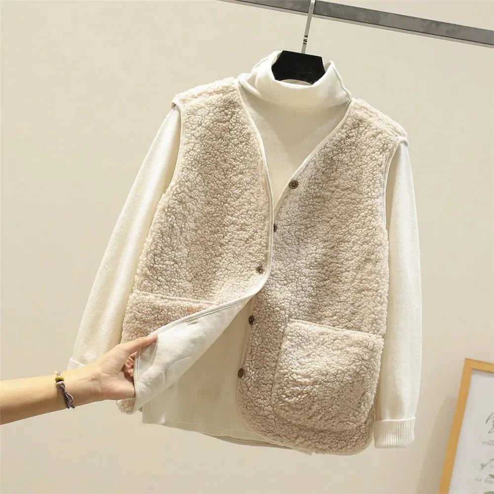 Soft Fleece Vest Women – Lightweight Teddy Gilet with Pockets