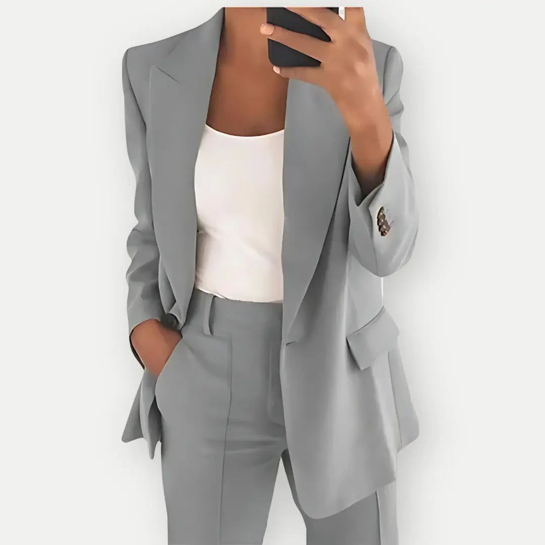 Women’s Tailored Blazer and Pants Suit Set – Elegant Two-Piece Office Outfit