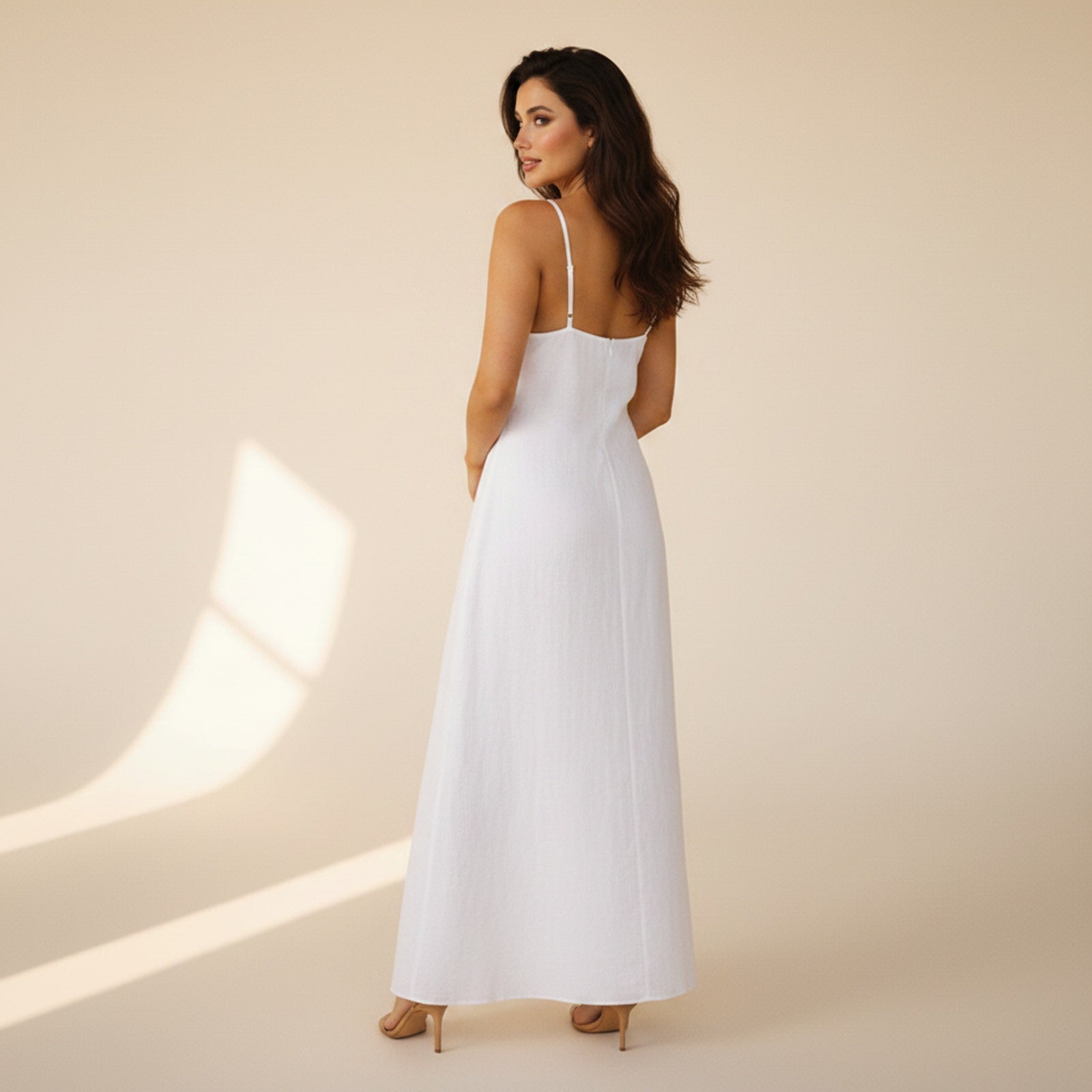 Amalie - Back View