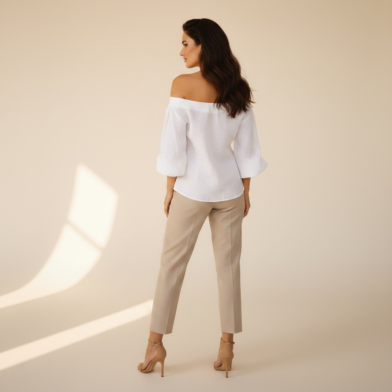 Honorine - Back View