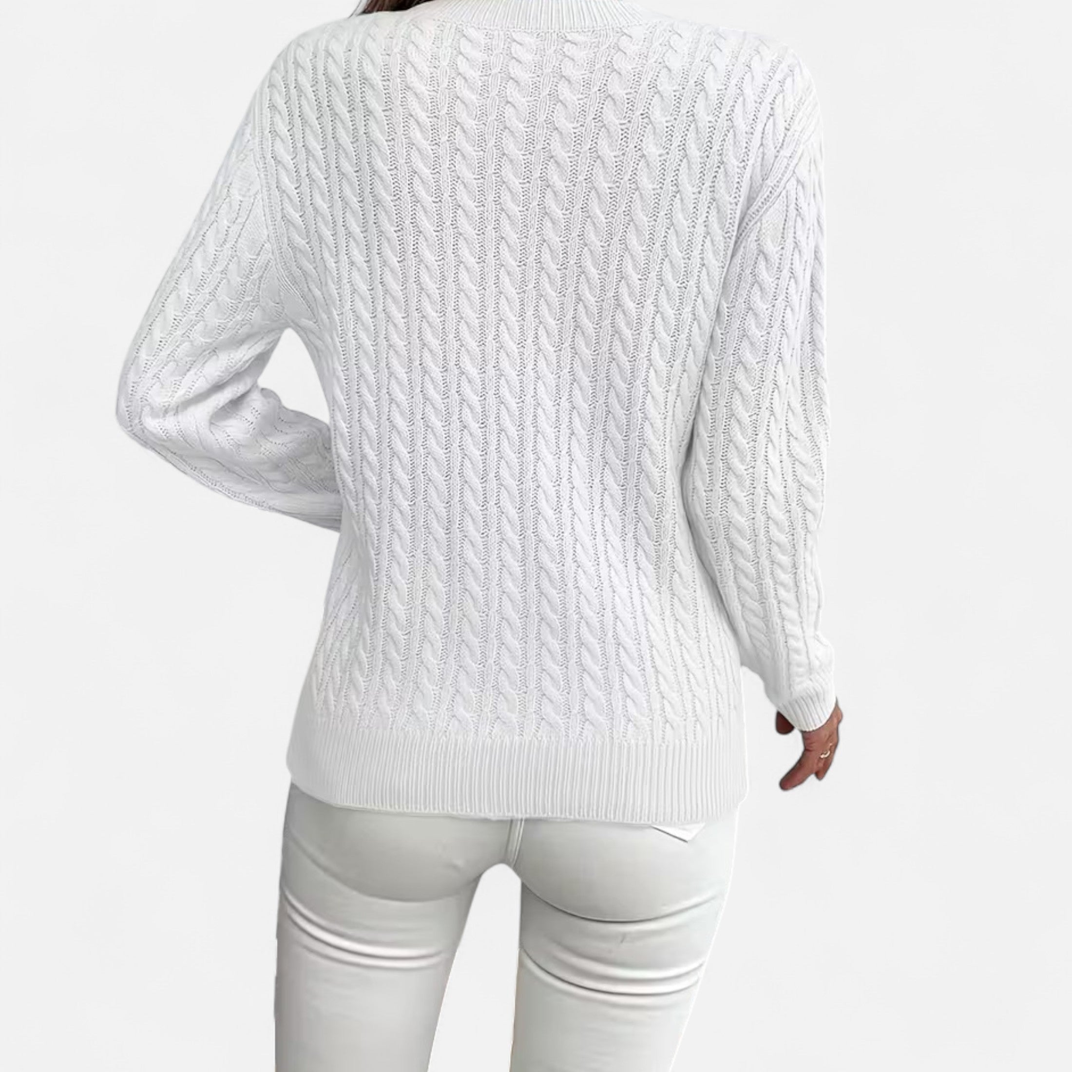 Women’s Loose-Fit Knit Sweater – Soft Round-Neck Lightweight Pullover