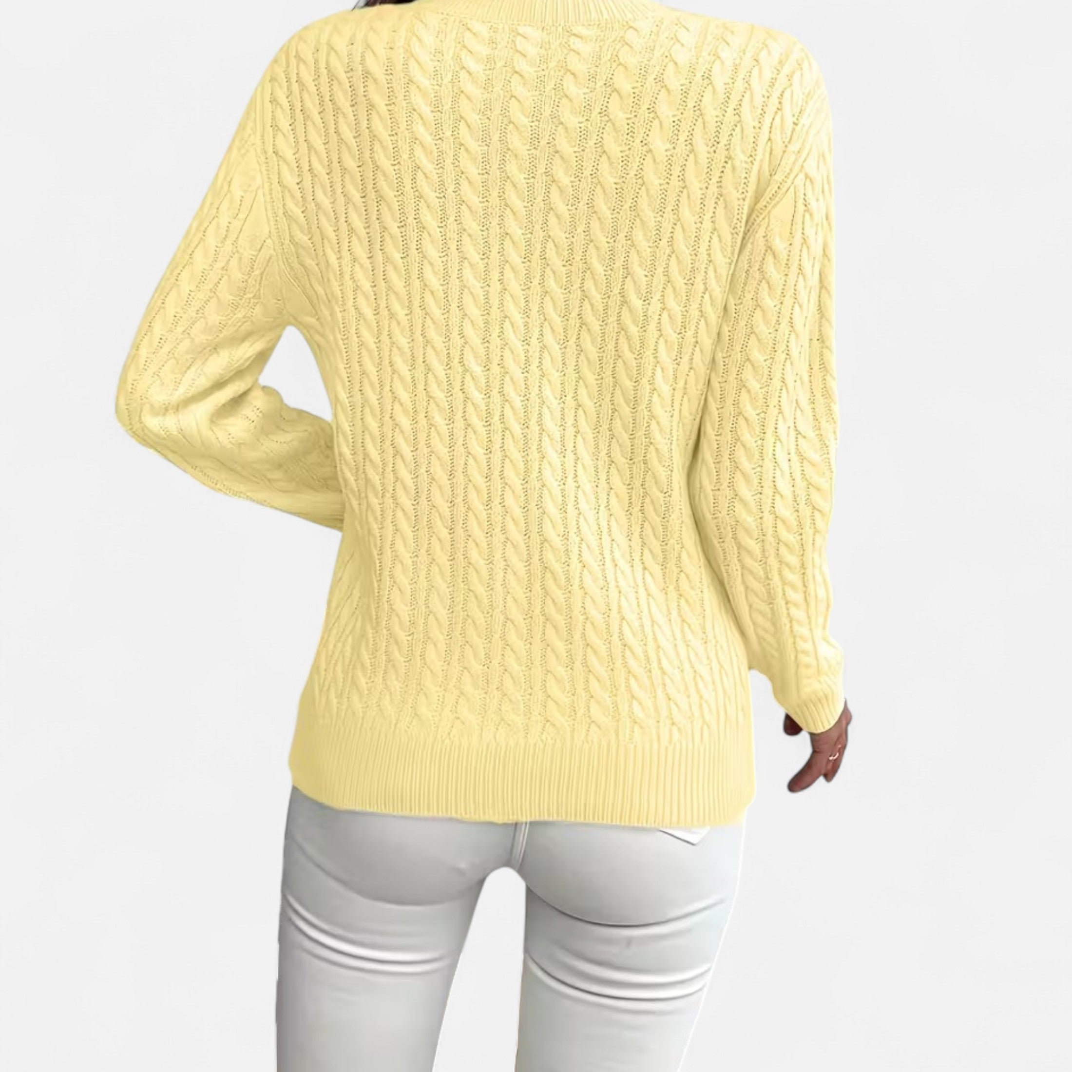Women’s Loose-Fit Knit Sweater – Soft Round-Neck Lightweight Pullover