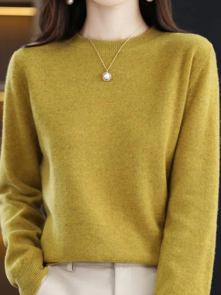 Warm and Comfortable Long-Sleeve Wool Sweater