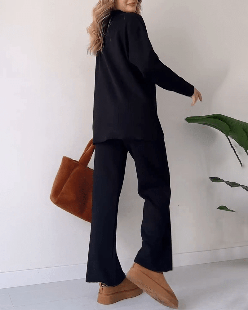 Two-Piece Lounge Set Women – Soft Knit Top and Relaxed Pants