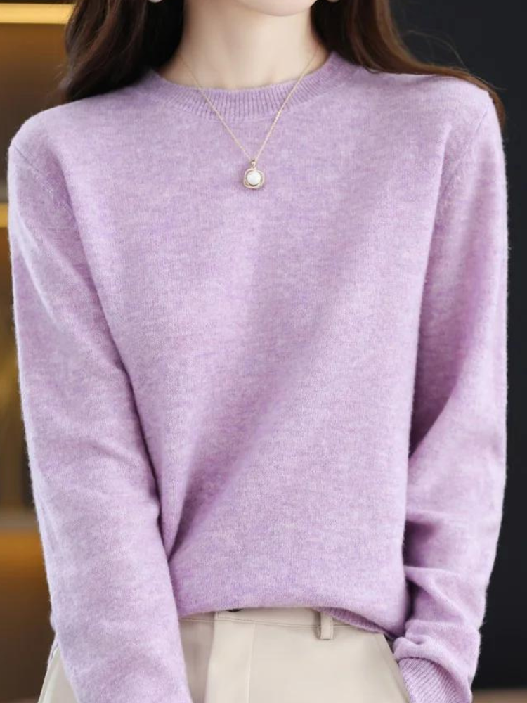 Warm and Comfortable Long-Sleeve Wool Sweater