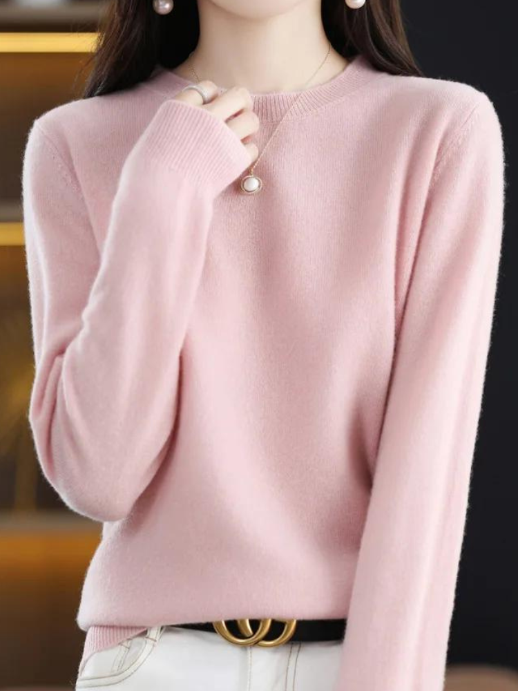 Warm and Comfortable Long-Sleeve Wool Sweater