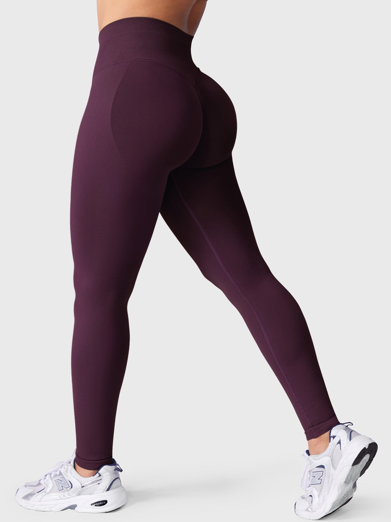 Seamless Sculpting Leggings – High-Intensity Fit with Moisture-Wicking Fabric
