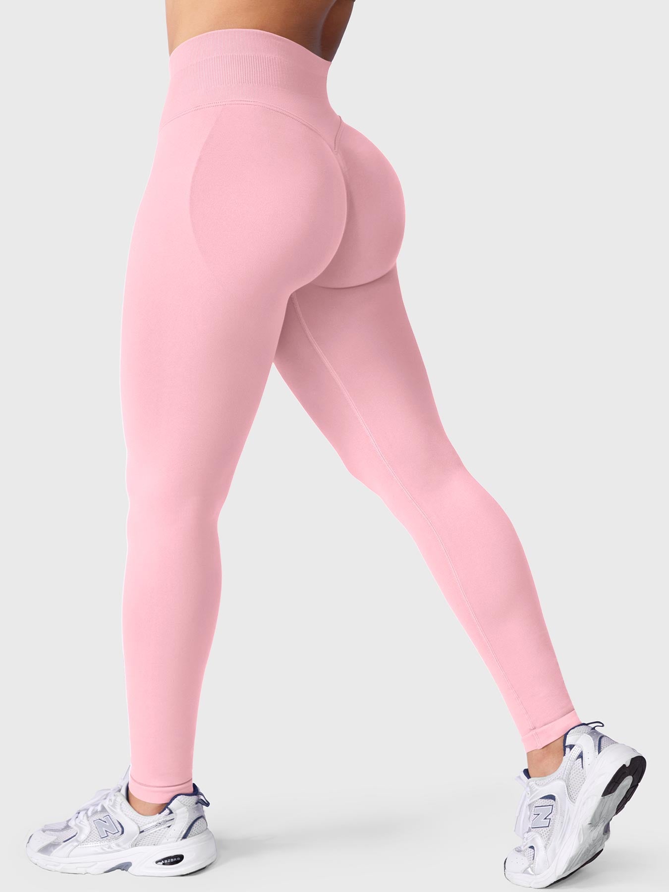 Seamless Sculpting Leggings – High-Intensity Fit with Moisture-Wicking Fabric