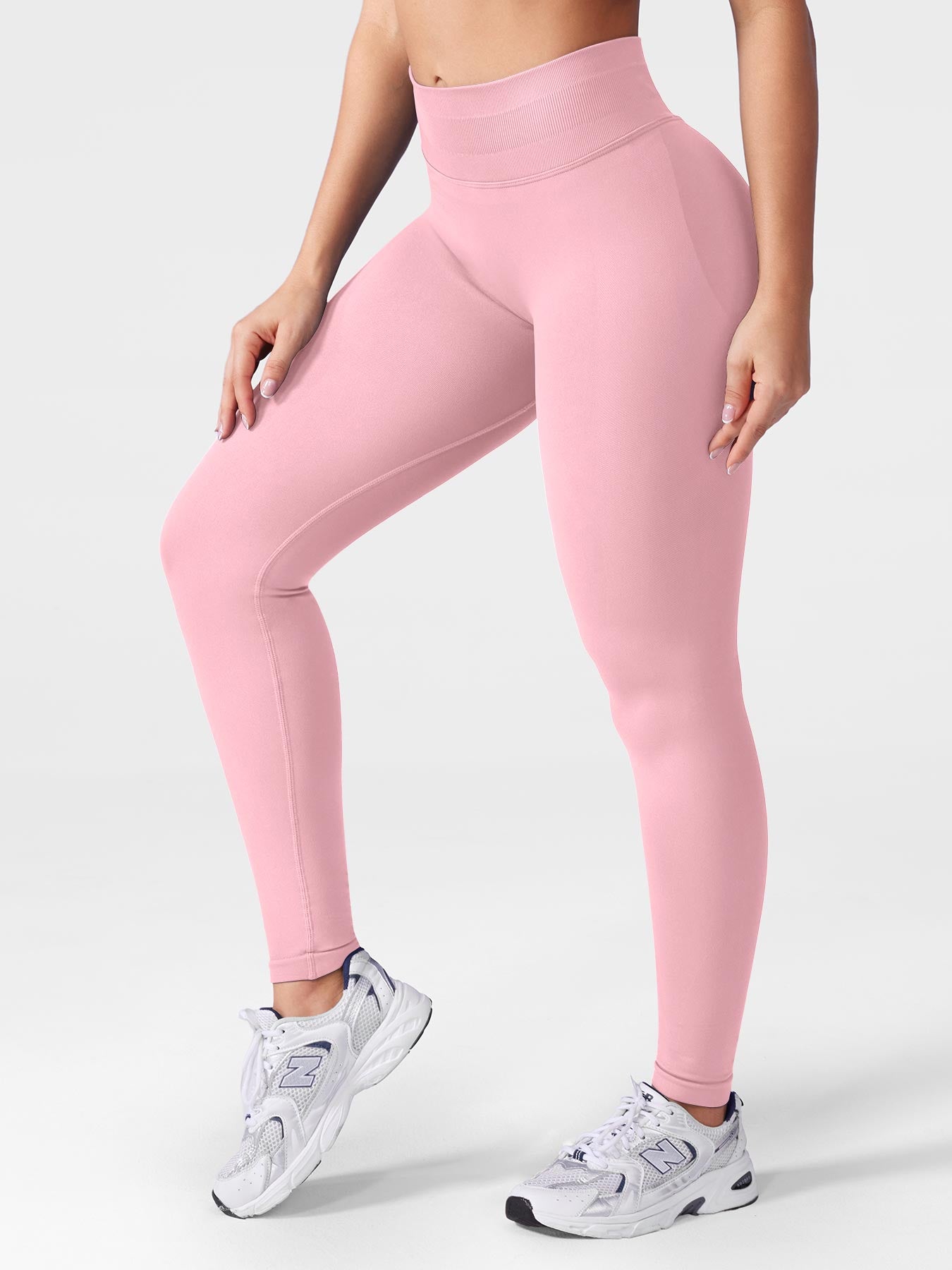 Seamless Sculpting Leggings – High-Intensity Fit with Moisture-Wicking Fabric
