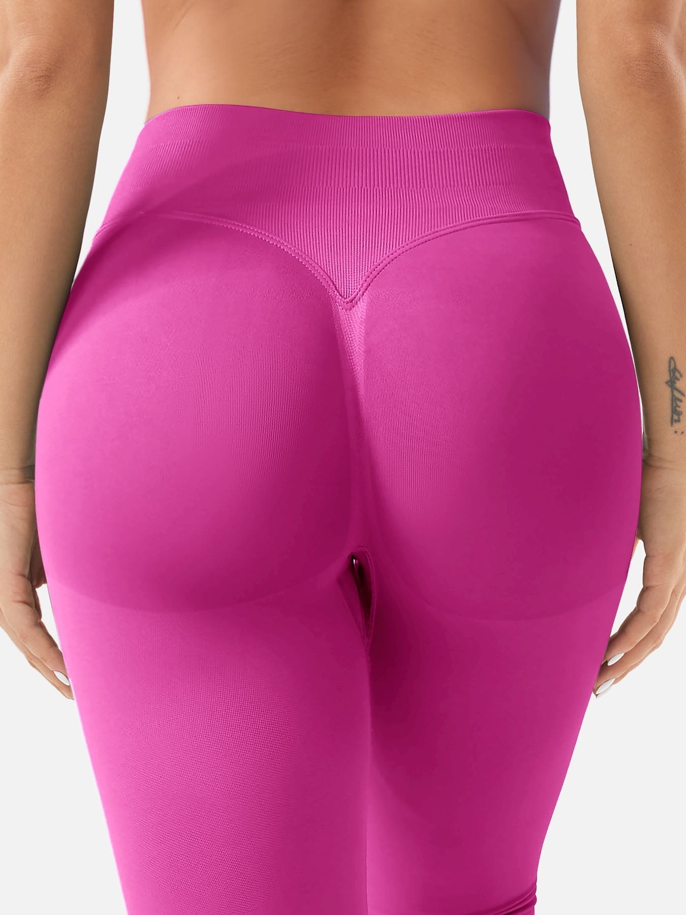 Seamless Sculpting Leggings – High-Intensity Fit with Moisture-Wicking Fabric