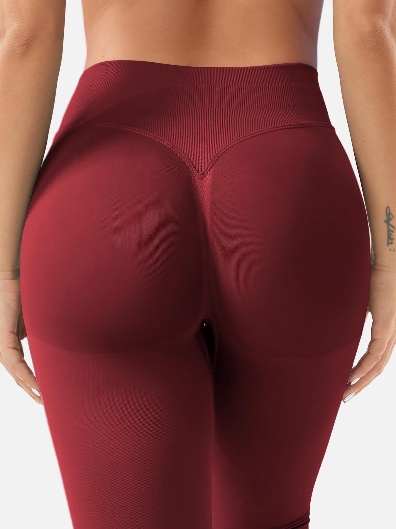 Seamless Sculpting Leggings – High-Intensity Fit with Moisture-Wicking Fabric