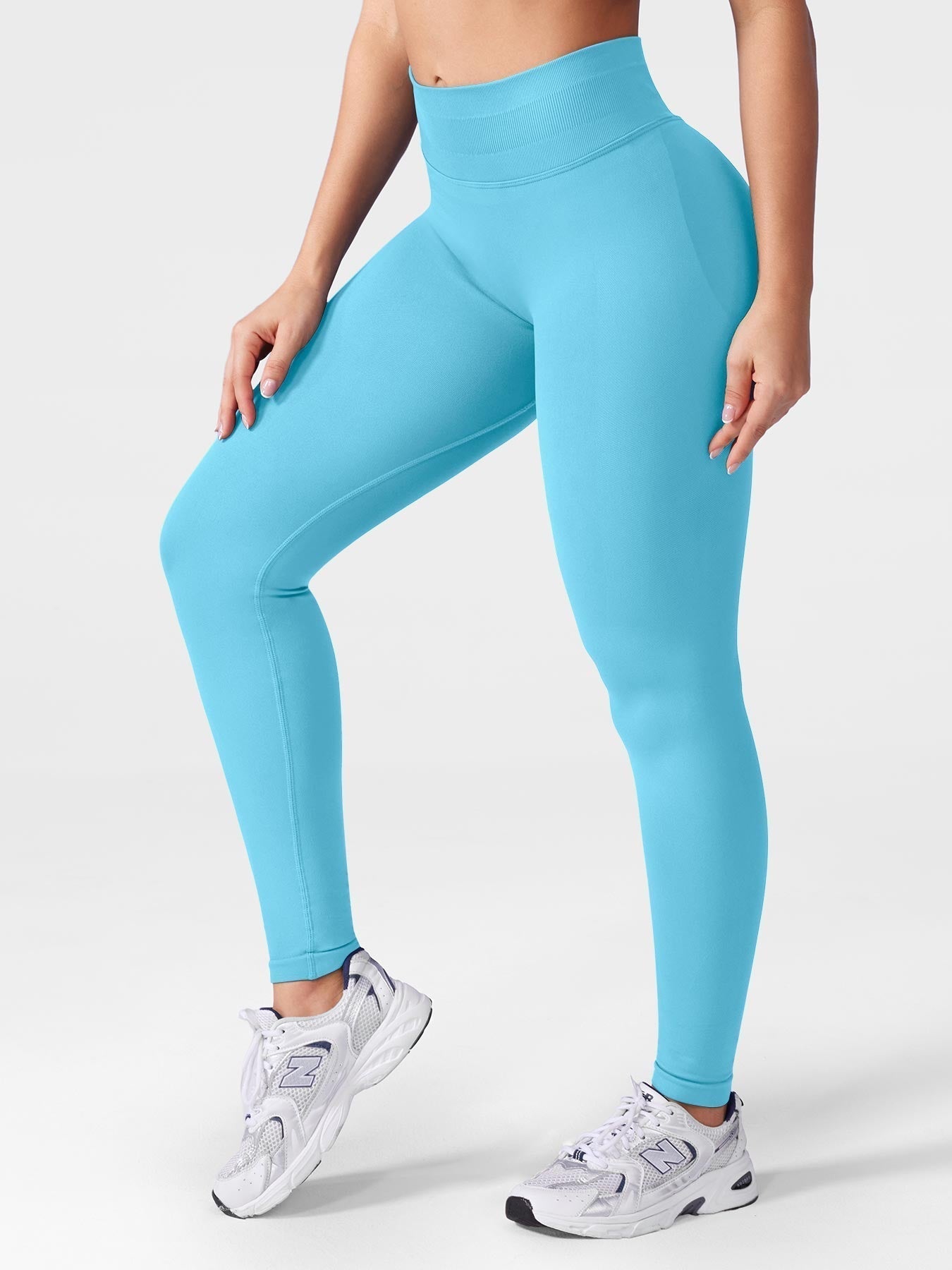Seamless Sculpting Leggings – High-Intensity Fit with Moisture-Wicking Fabric